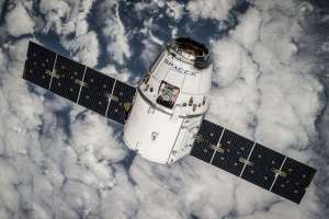 CNBC: SpaceX raportează primele rezultate financiare după o scădere de peste 50% a acţiunilor pe bursă
